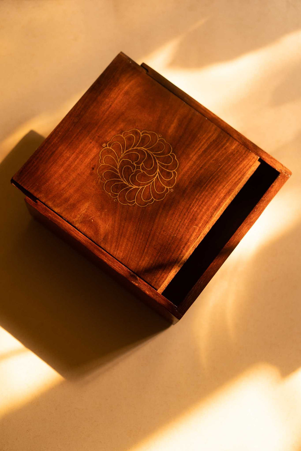 Tarkashi Wood Box