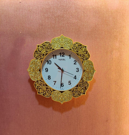 Usta Wall Clock